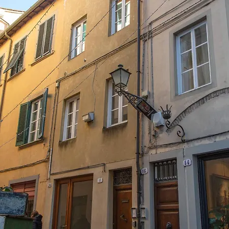 Bilocale Economico, In Pieno Centro A Apartment Lucca
