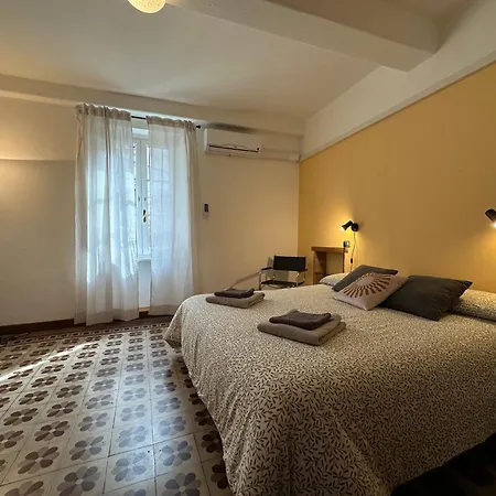 Apartment Bilocale Economico, In Pieno Centro A *